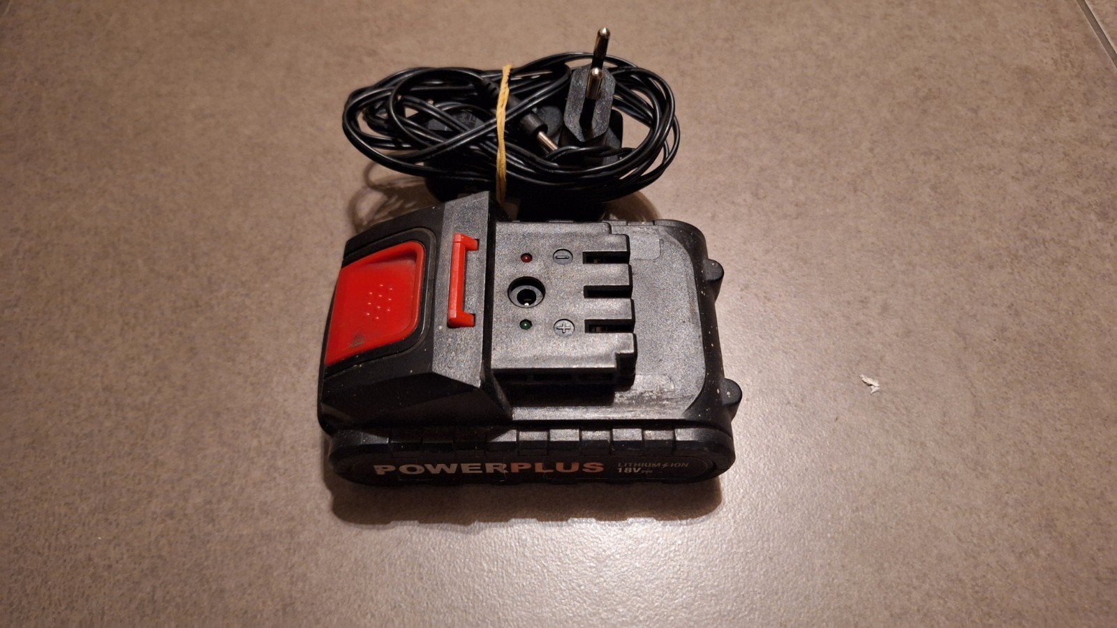 Batterie Powerplus 18 V, Enlèvement, Utilisé