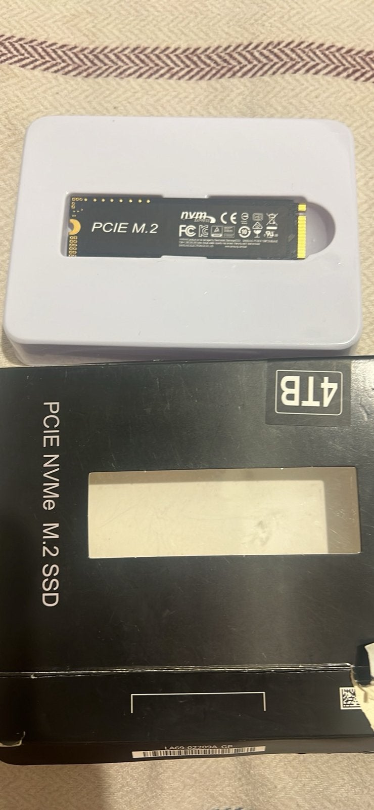 Merkloze M.2 NVMe SSD 4TB (Nieuw in doos), Computers en Software, RAM geheugen, Ophalen, Zo goed als nieuw