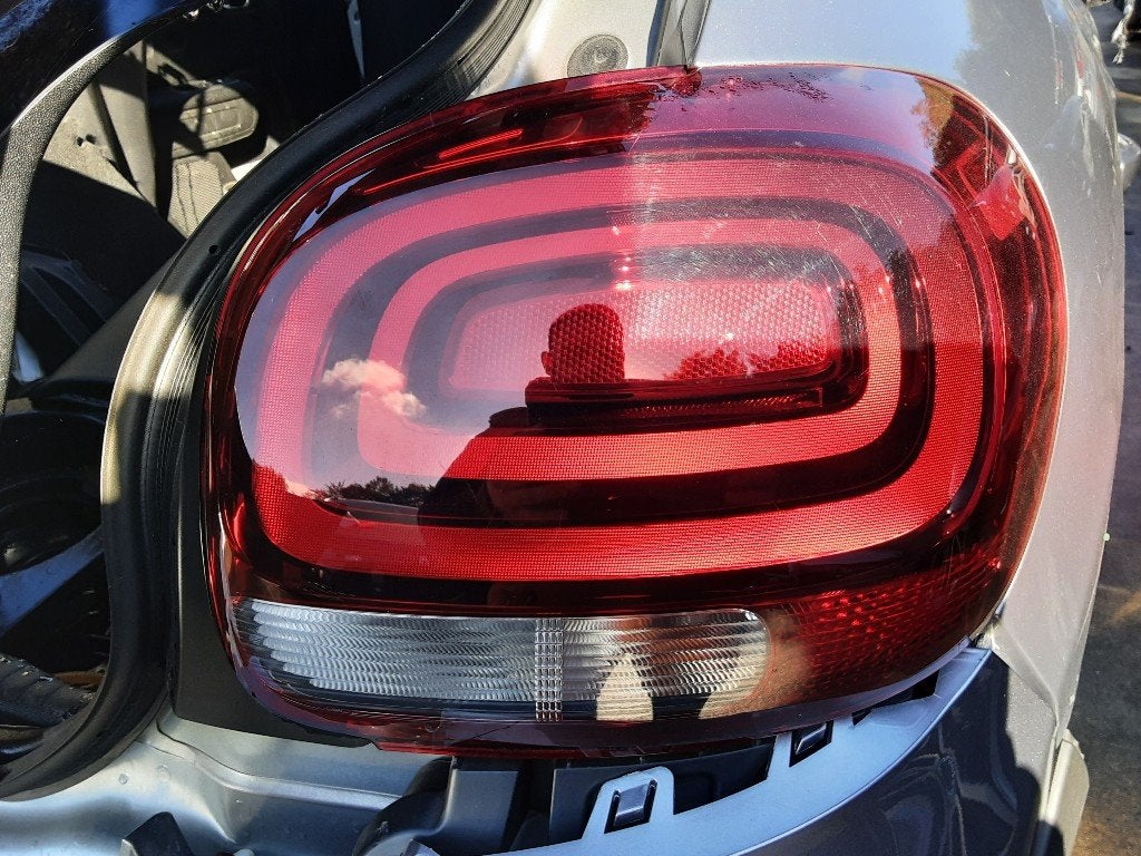 FEU ARRIÈRE DROIT Citroën C3 (SX / SW) (01-2016/-), Autos : Pièces & Accessoires, Utilisé, Citroën