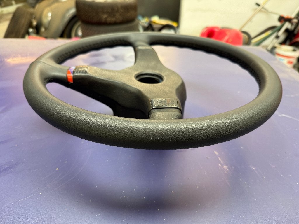 Volant BMW M-Technic 1 KBA 70074 – E30 M3 / E28 / E24 / E34, Autos : Pièces & Accessoires, Enlèvement ou Envoi, BMW
