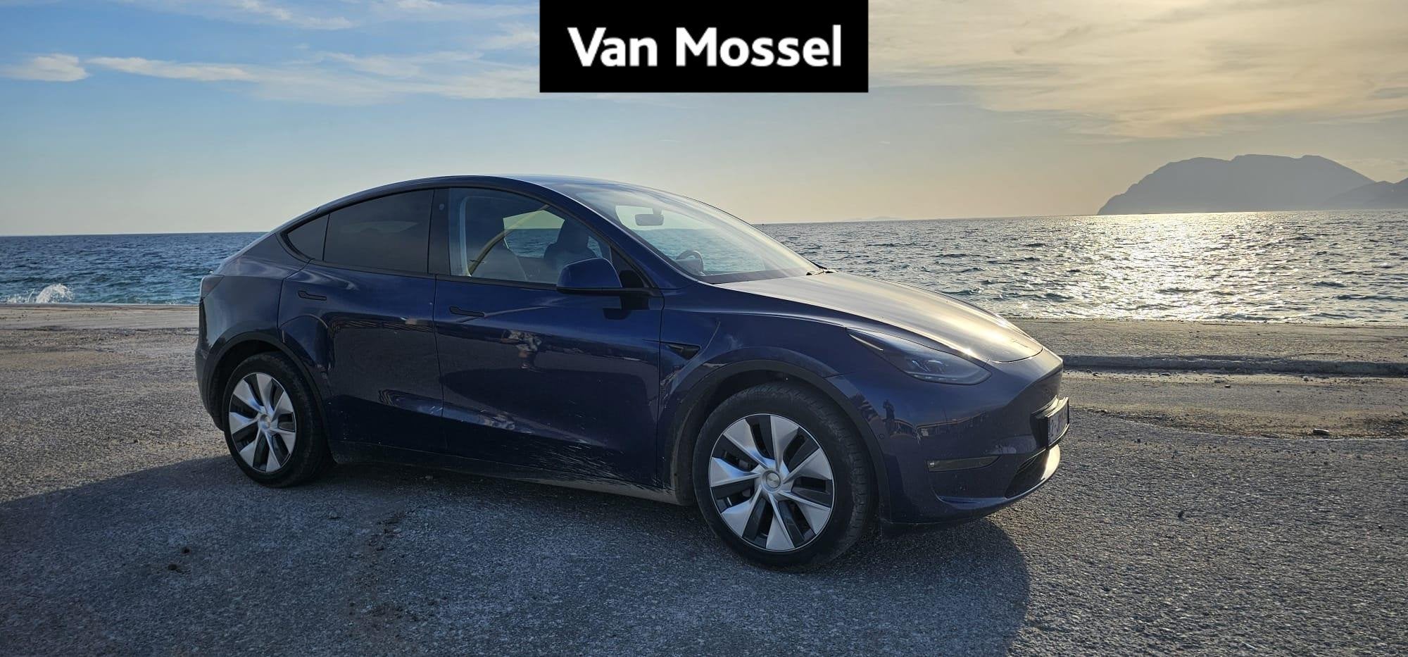Tesla Model Y Long Range Dual Motor AWD (automatique), 495 min, 5 portes, Tissu, Quatre roues motrices / 4X4