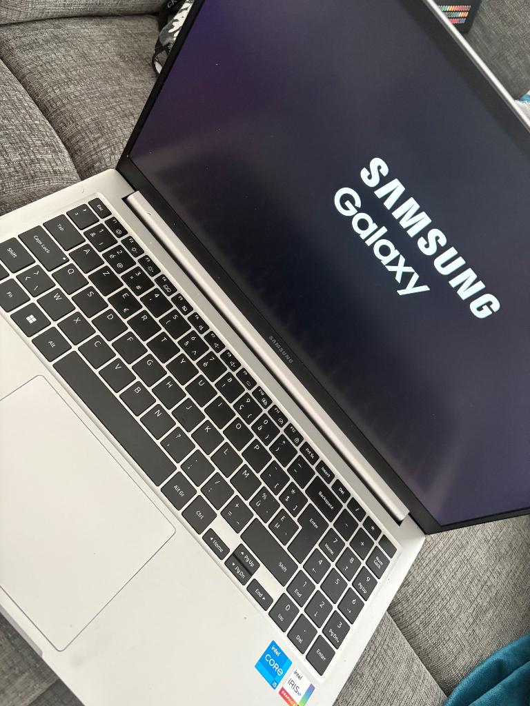 Samsung Laptop Intel i5, 8 GB, 16 pouces, Enlèvement, Samsung
