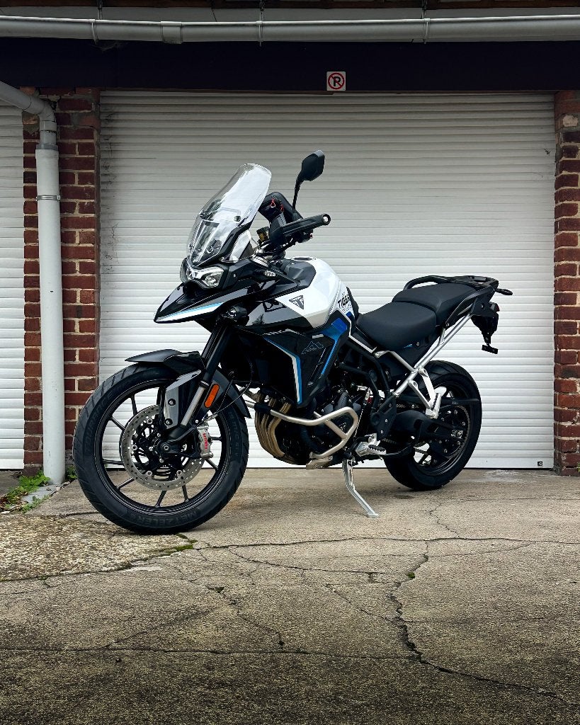 Triumph Tiger 900 Édition Alpine - DÉMO EX, Motos, Selle chauffante, Permis Moto A, Tourisme, Entreprise