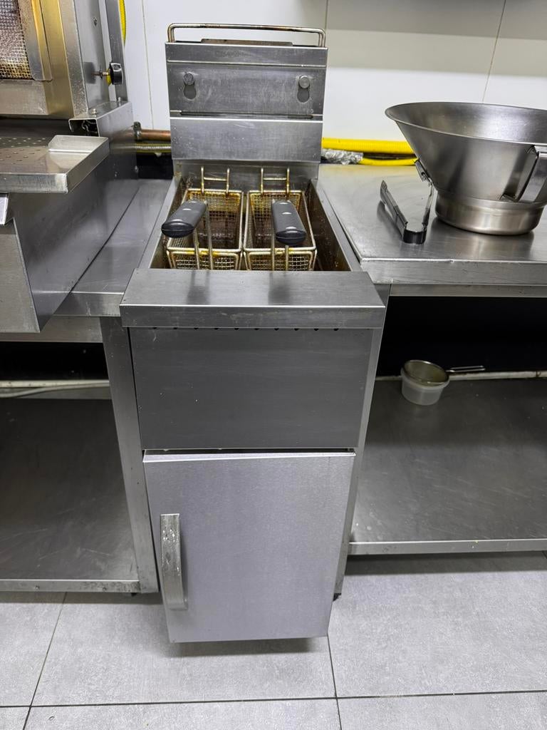 friteuse van 15l op gas, Enlèvement, Utilisé, Cuisinière, Friteuse et Grils