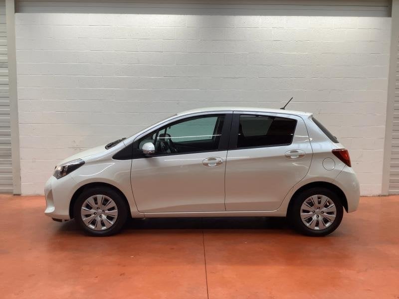 Toyota Yaris 1.0 Active & Pack Live2 Toyota Yaris 1.0 Active, Auto's, Euro 6, Wit, 99 g/km, Handgeschakeld
