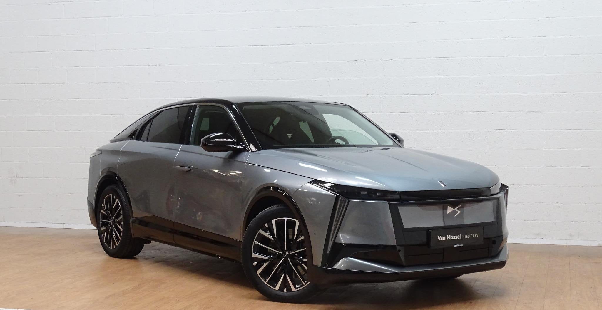 DS No 8 BEV Etoile, Auto's, Stof, Gebruikt, 169 kW, 5 zetels