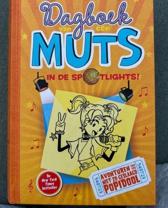 Dagboek van een muts 3, Ophalen, Zo goed als nieuw