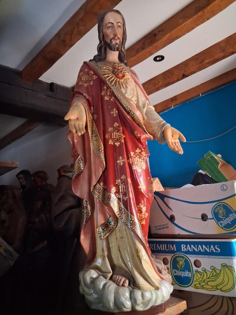 Grande statue du Saint-Cœur en plâtre. 140 cm de haut., Antiquités & Art, Enlèvement