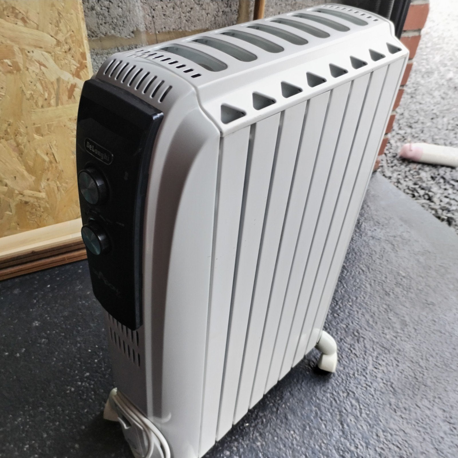 radiateur à bain d'huile DeLonghi, Bricolage & Construction, Enlèvement, Radiateur