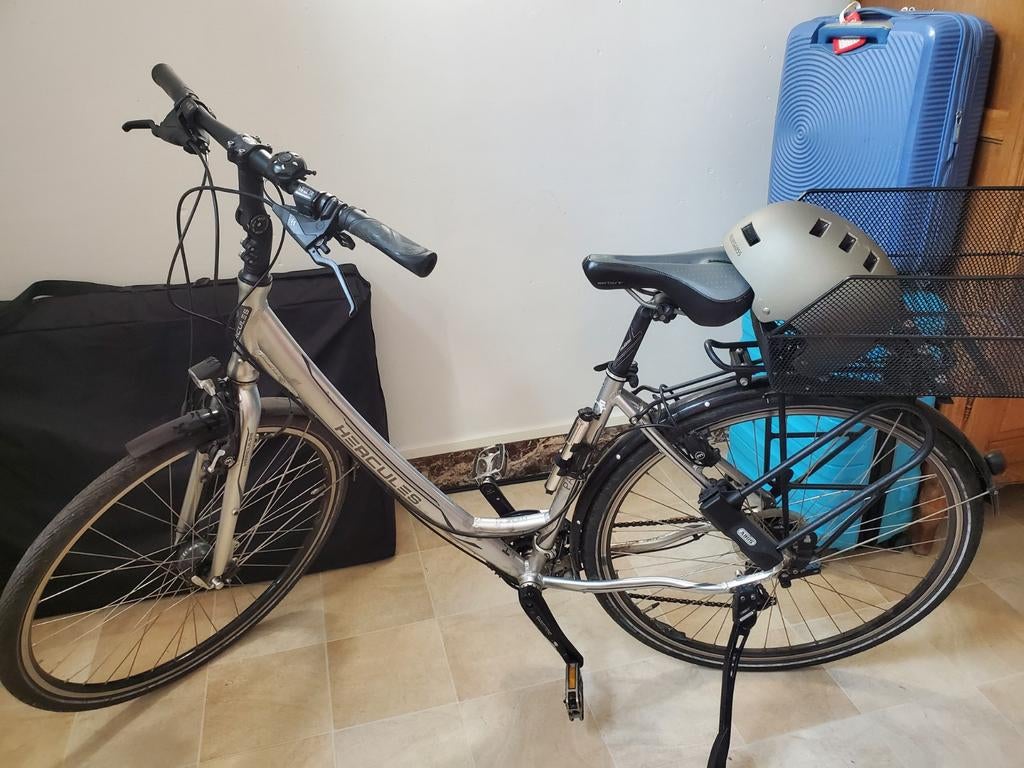 Vélo tout chemin femme, Enlèvement