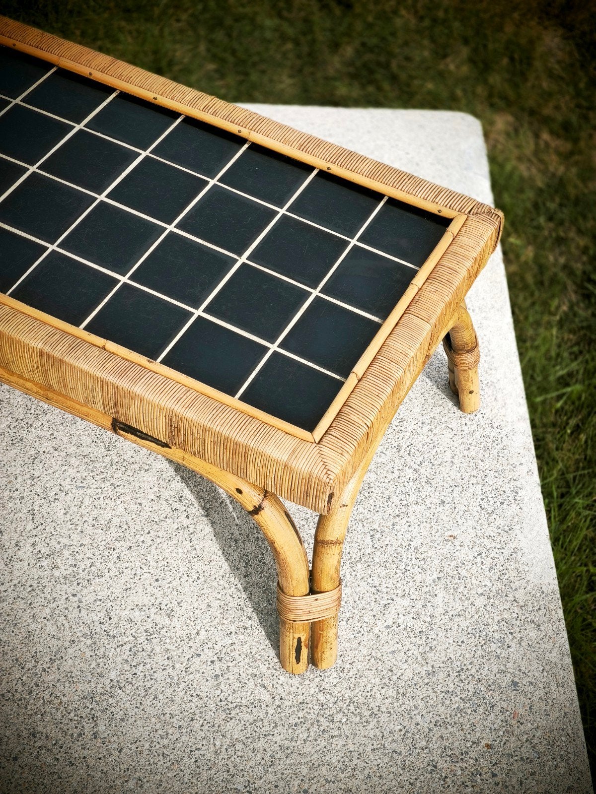 Table basse bambou, rotin et céramique, France année 1960s, Enlèvement