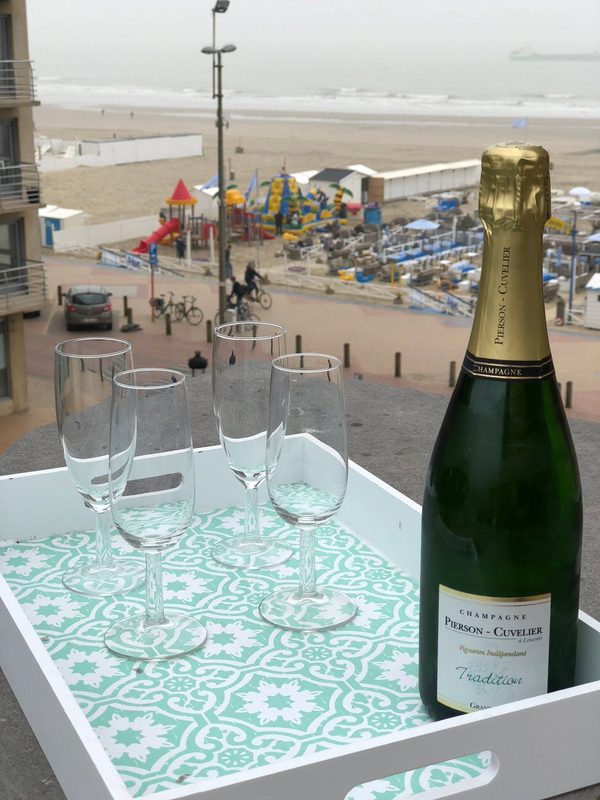 Luxe Penthouse PROMO 4P Blankenberge met zeezicht & garage, Vakantie, Vakantie | Aanbiedingen en Last minute