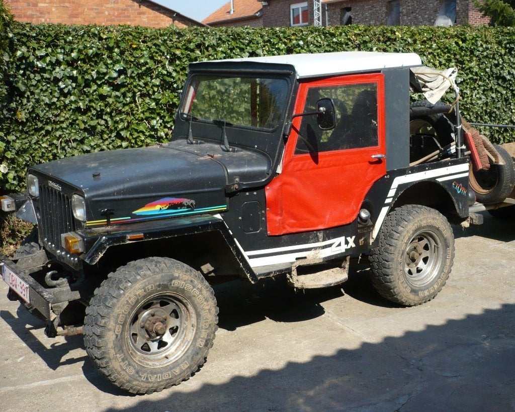 Jeep Mahindra, Auto's, Overige Auto's, Particulier, Diesel, 2 deurs, Handgeschakeld, Zwart, Vierwielaandrijving