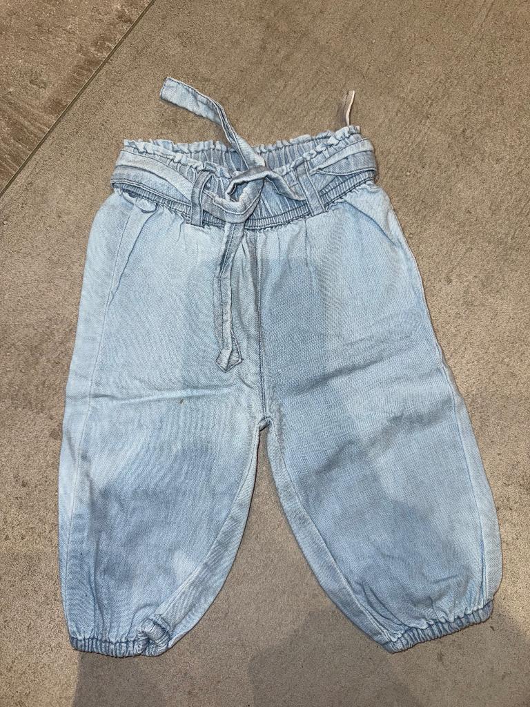 Jeans Zeeman bleu clair, Enfants & Bébés, Vêtements de bébé | Taille 50, Zeeman, Enlèvement ou Envoi, Fille, Pantalon