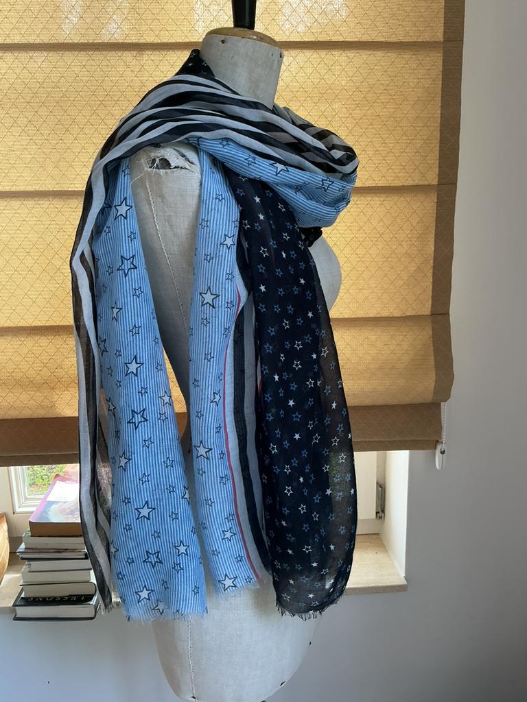 Grande écharpe de Taifun, Enlèvement ou Envoi, Comme neuf