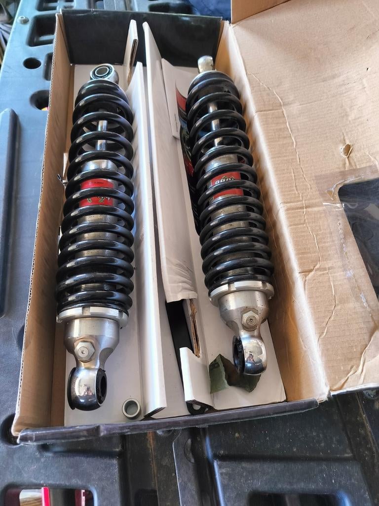 Bitubo achtervering voor CB750, Motoren, Ophalen