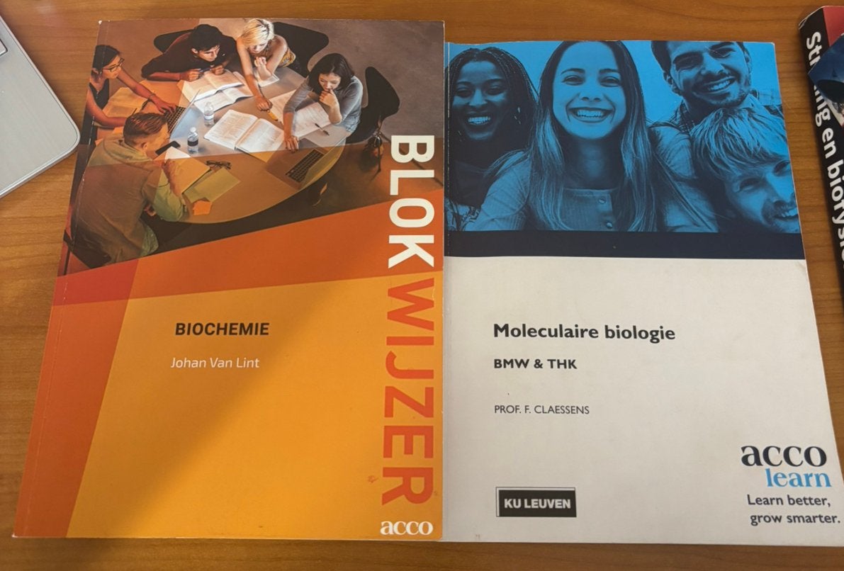 Biochemie + Moleculaire Biologie (BMW&THK) KU Leuven, Ophalen, Zo goed als nieuw