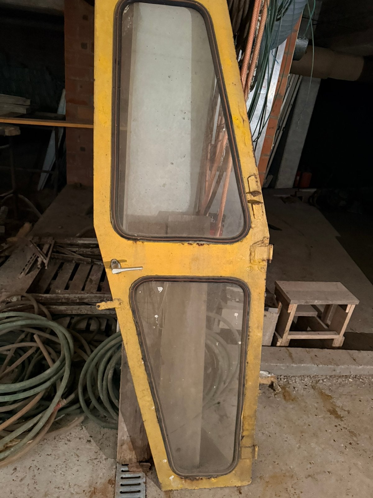 Porte d'armoire vintage en acier et verre, Enlèvement, Autres marques, Carrosserie et Tôlerie