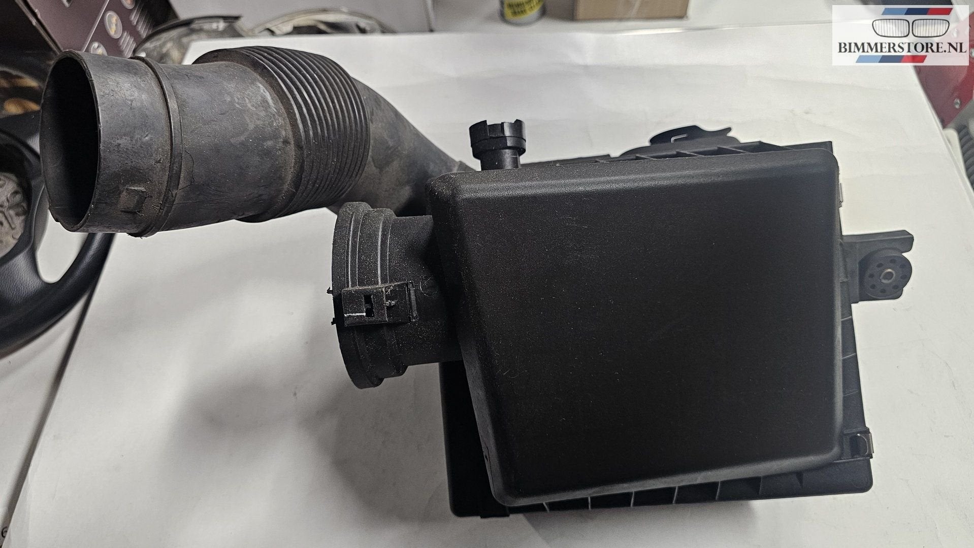 Luchtfilter huis 4.6is M62 BMW X5 serie E53 13717512126 7512, -, Origine de la pièce connue, Utilisé, -