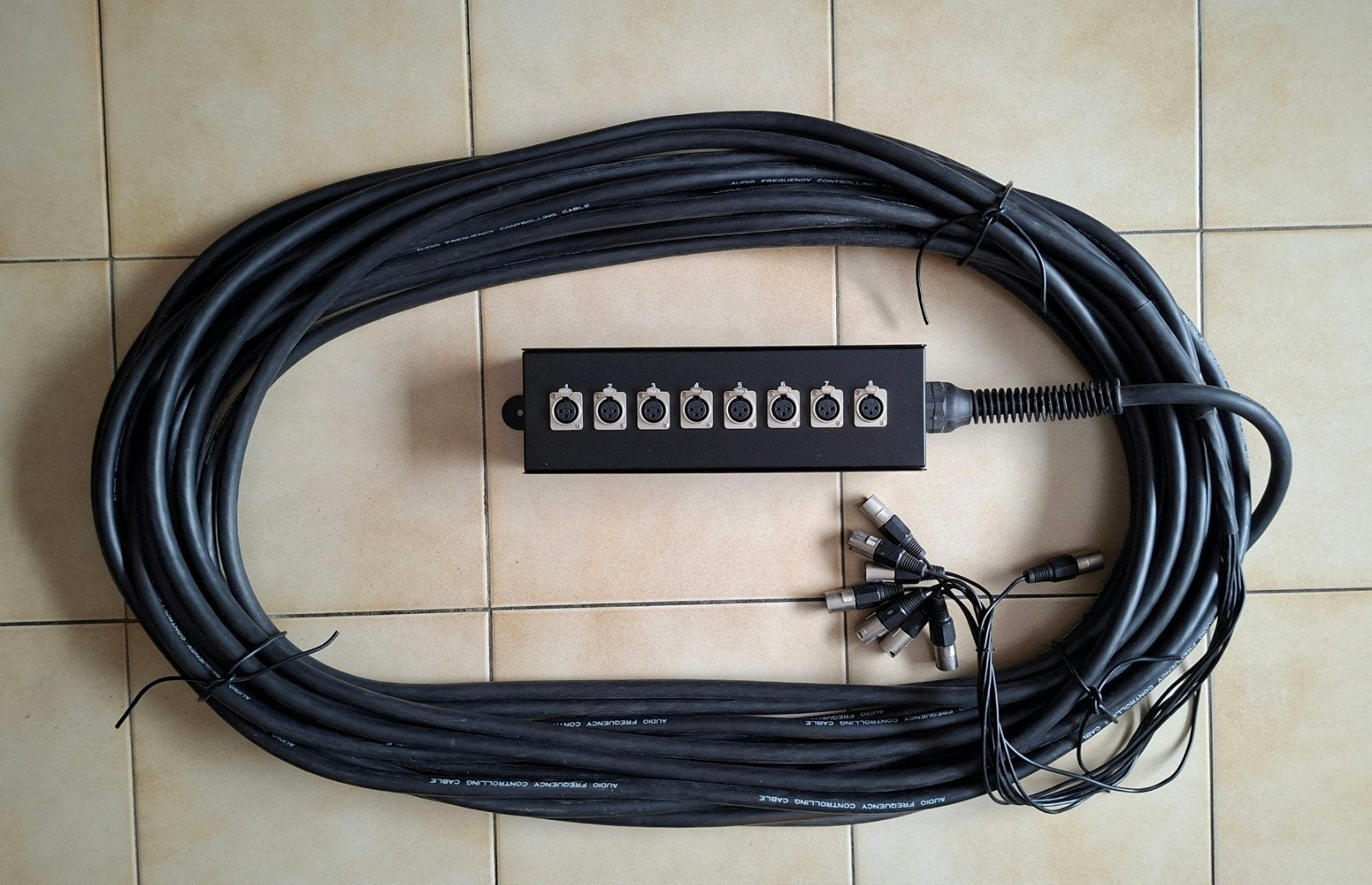 Multicâble XLR, 8 canaux et 30 mètres de long., Enlèvement