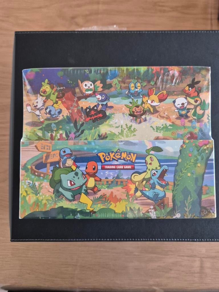 Pokémon tcg celebrations tin display, Enlèvement ou Envoi