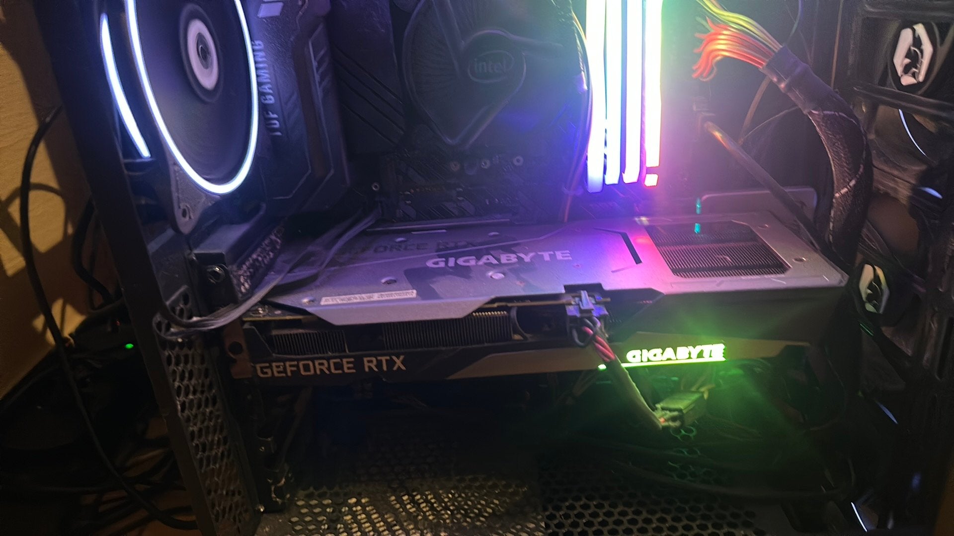 Gigabyte GeForce RTX 3060 12GB Gaming OC – 3 Fans – Rev. 2.0, Computers en Software, Ophalen, Zo goed als nieuw, GDDR6, Nvidia