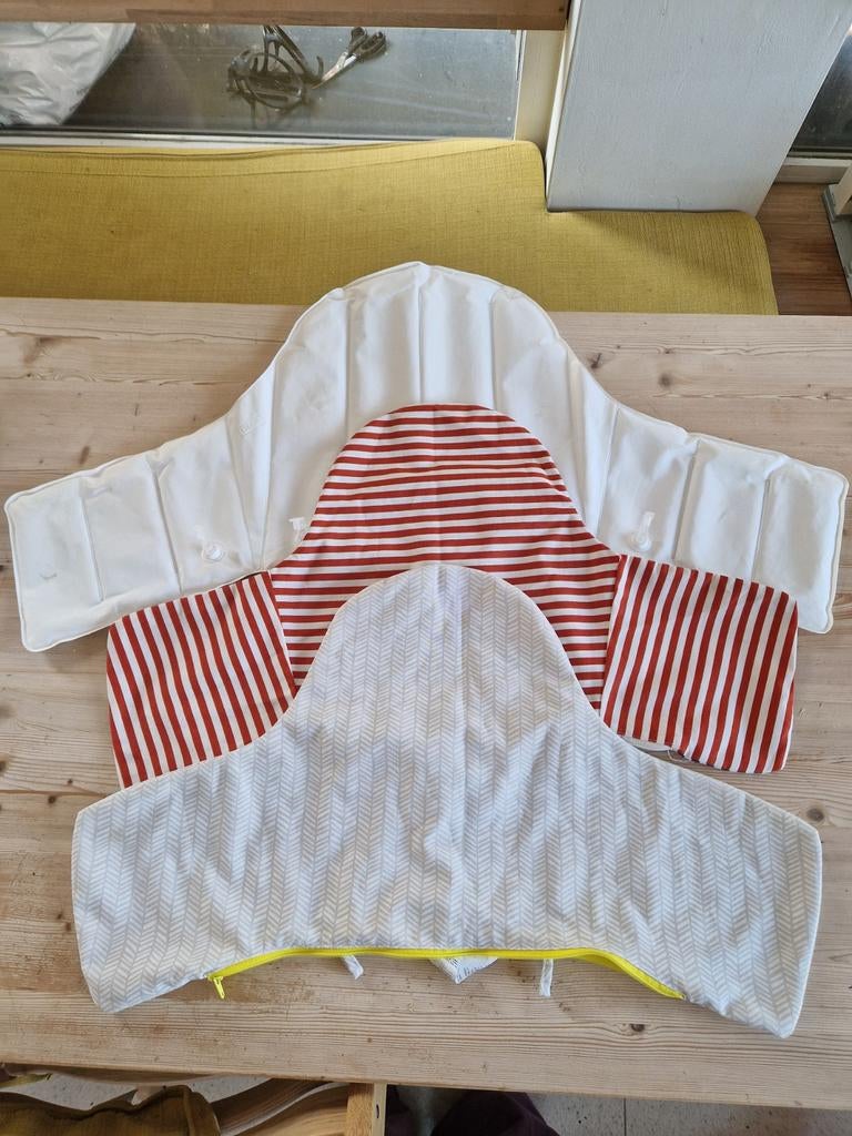 Opblaasbaar kussentje eetstoel ikea en 2 hoezen, Kinderen en Baby's, Kinderstoelen, Ophalen, Gebruikt