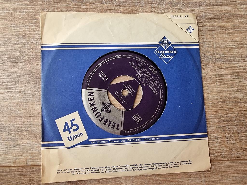 7" Schubert - Ave Maria / Händel - Largo, Cd's en Dvd's, Vinyl Singles, Gebruikt, Klassiek, 7 inch, Single