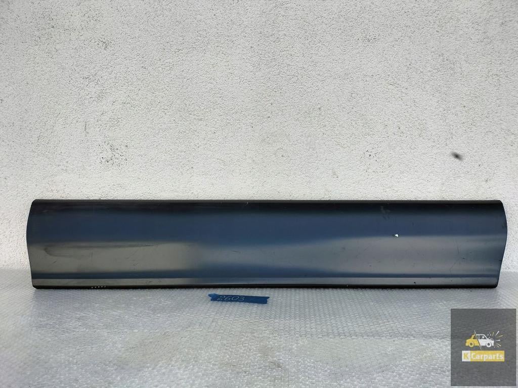 A1296902240, GARNITURE DE PORTE AVANT DROIT MERCEDES SL R129, Mercedes-Benz AG, Mercedes-Benz, Utilisé, Mercedesstrasse 120
70372  Stuttgart, DE