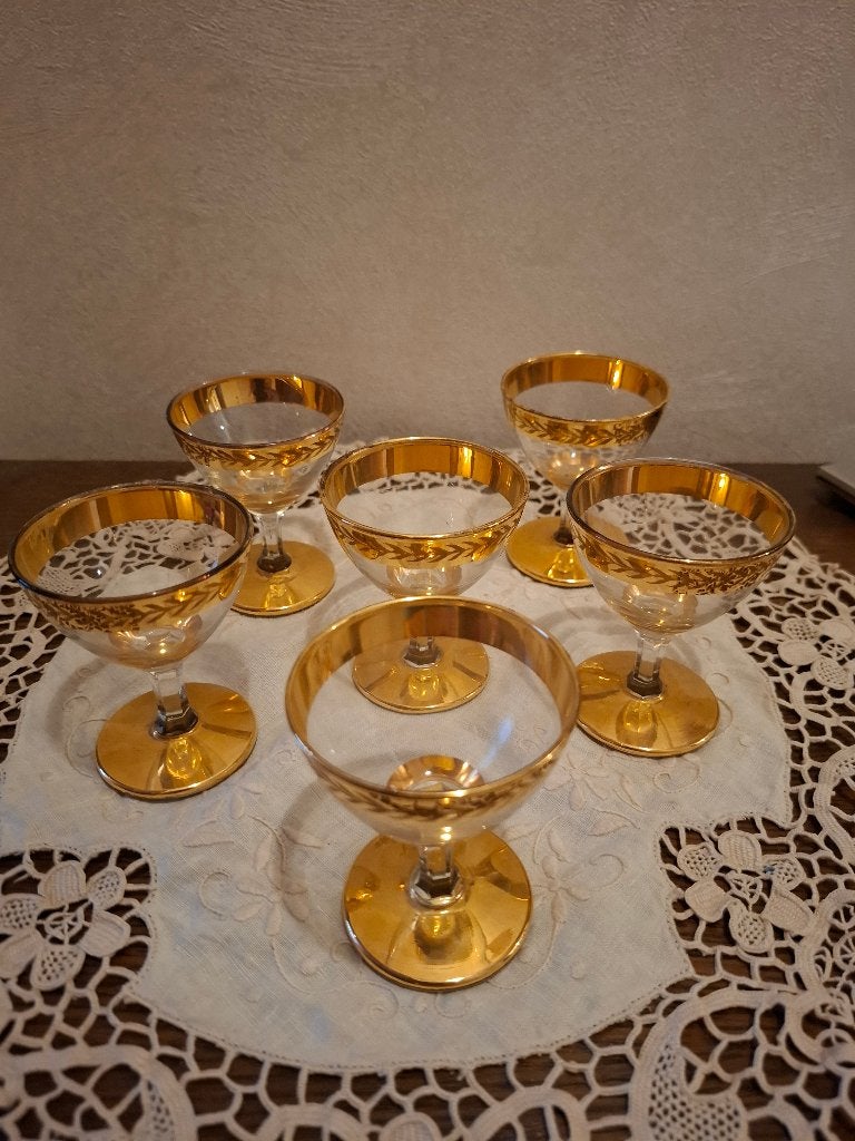 6 Antieke glaasjes, Ophalen