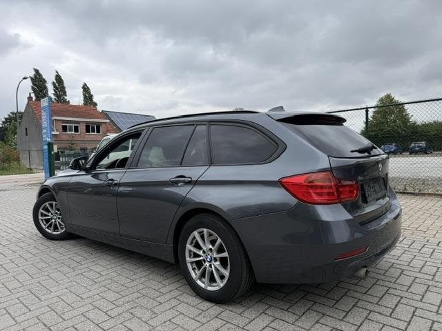 BMW 3-serie 318d Automaat Navi Leer Memory ONLY EXPORT, Auto's, BMW, 4 deurs, Achterwielaandrijving, 4 cilinders, 136 pk