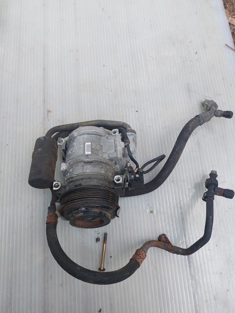 Mercedes w124 airco pompen, Auto-onderdelen, Ophalen of Verzenden, Gebruikt, Mercedes-Benz