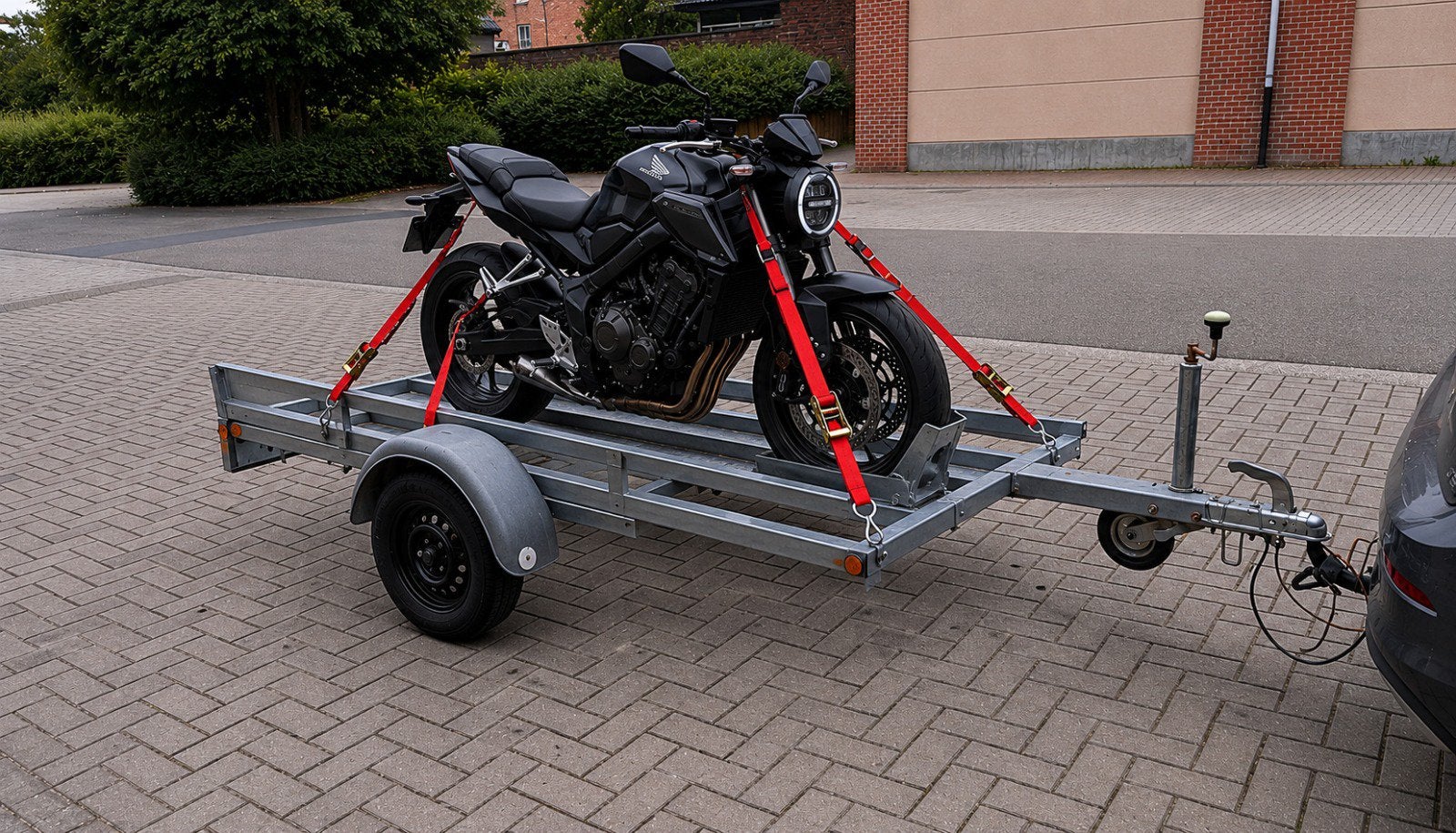 Remorque moto, Ophalen, Zo goed als nieuw
