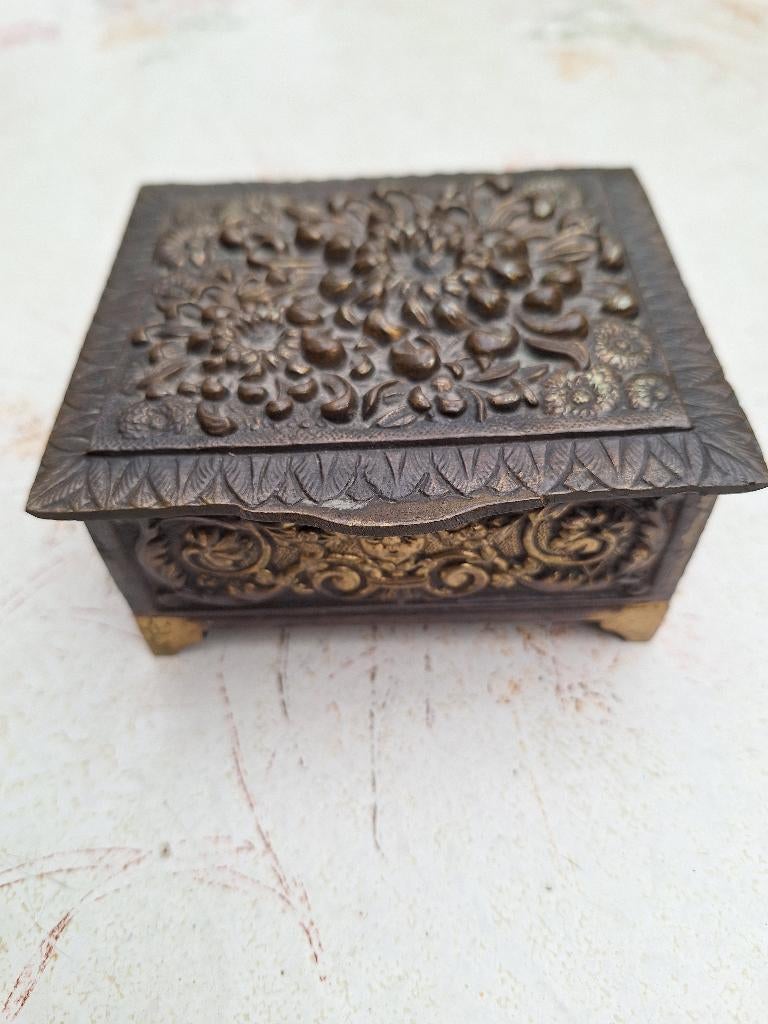 Bronzen sierradendoos/juwelenkist, Antiek en Kunst, Ophalen, Brons