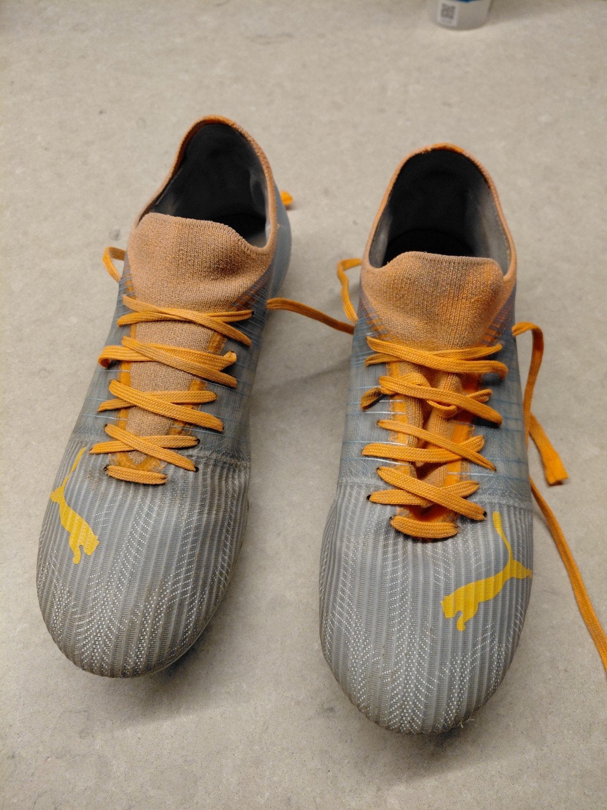 Jolies chaussures de football taille 40, Sports & Fitness, Enlèvement