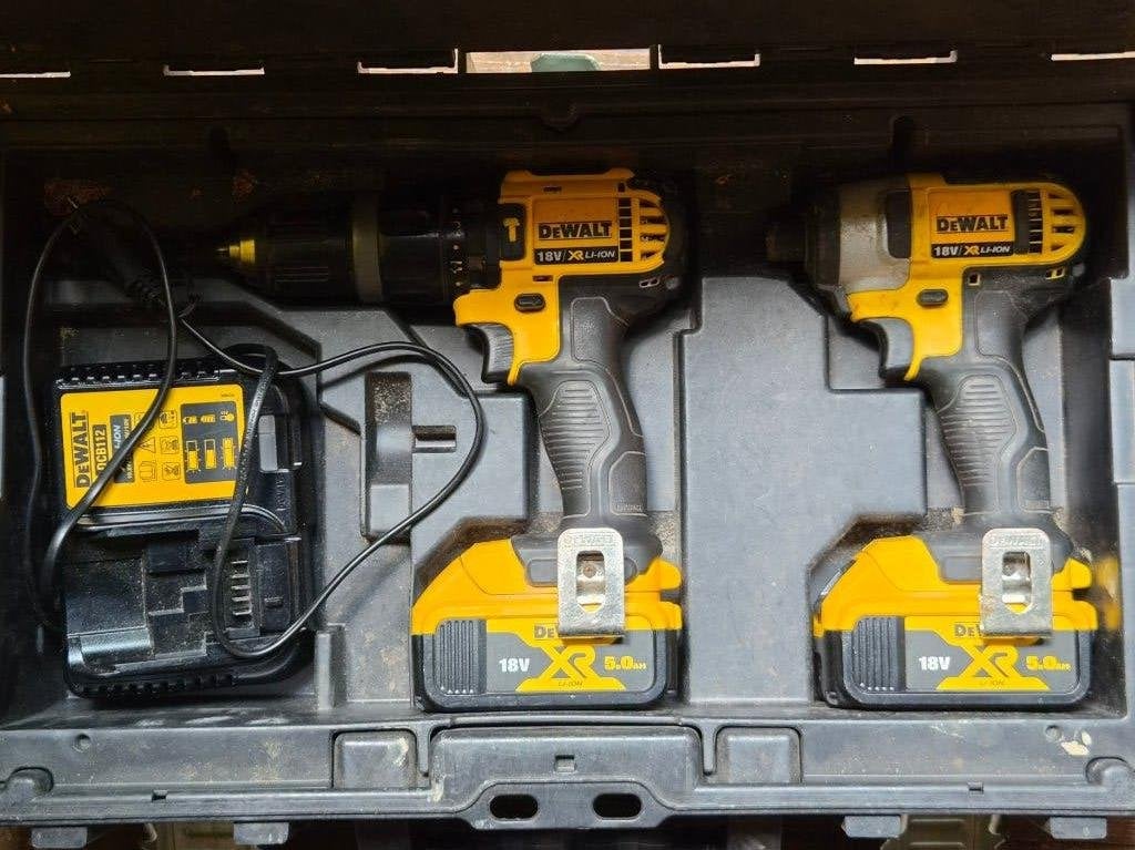 DeWalt slagmoersleutel en schroevendraaier, Bricolage & Construction, Outillage | Outillage à main, Enlèvement, Utilisé, Perceuse sans fil