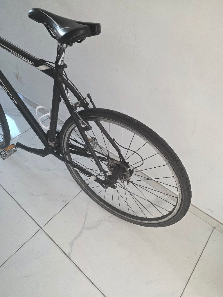 Zwarte trek fiets, Fietsen en Brommers, Ophalen, Gebruikt