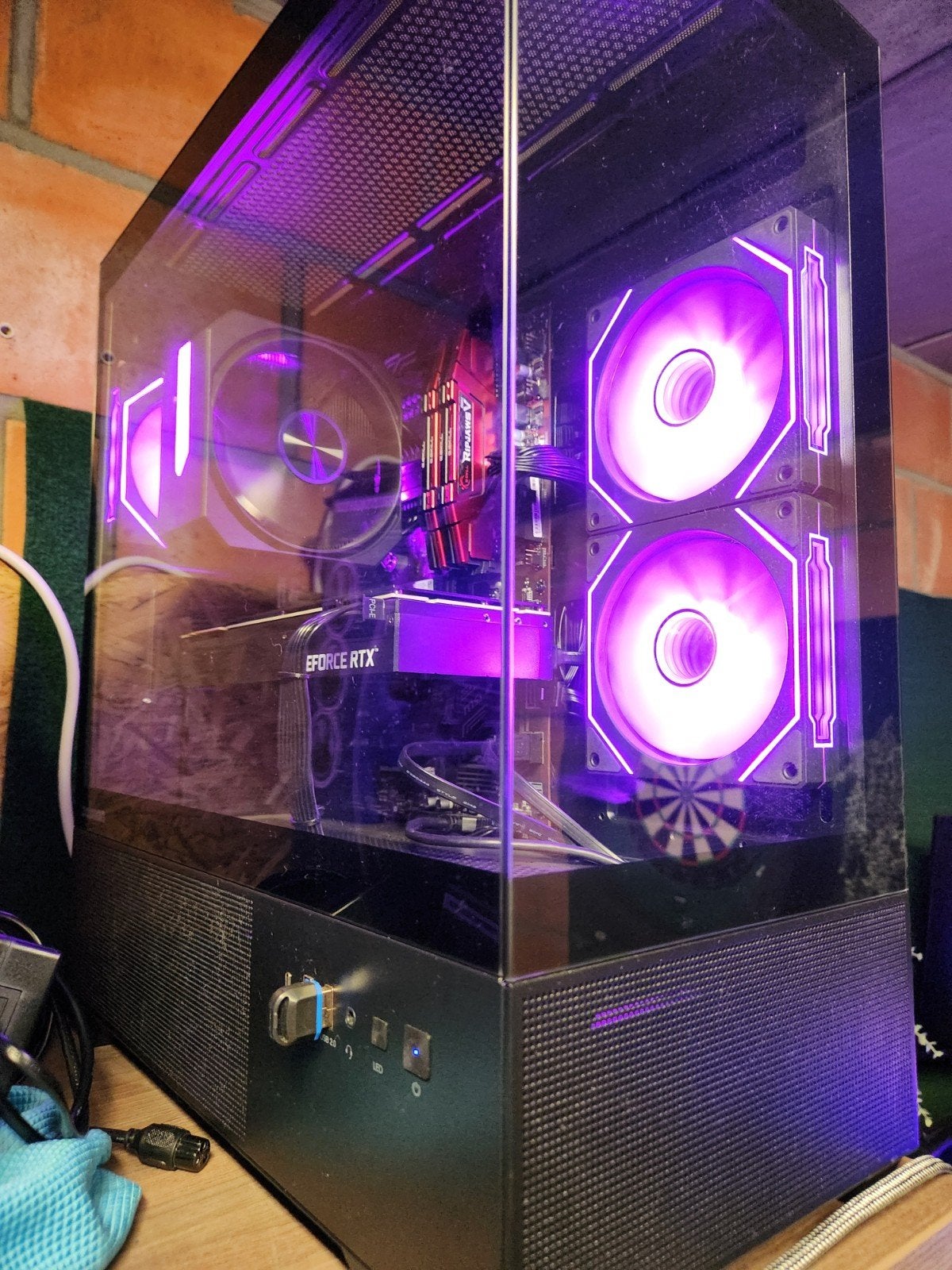 Mid klasse game pc + Super ultra wide scherm, Computers en Software, Ophalen, Gaming