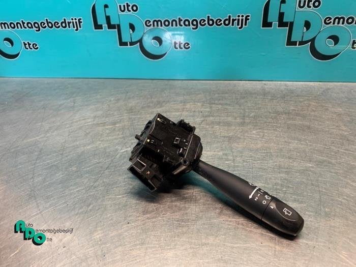 Commutateur essuie-glace d'un Hyundai I10 (I10 08-), -, 3 mois de garantie, Utilisé, Hyundai