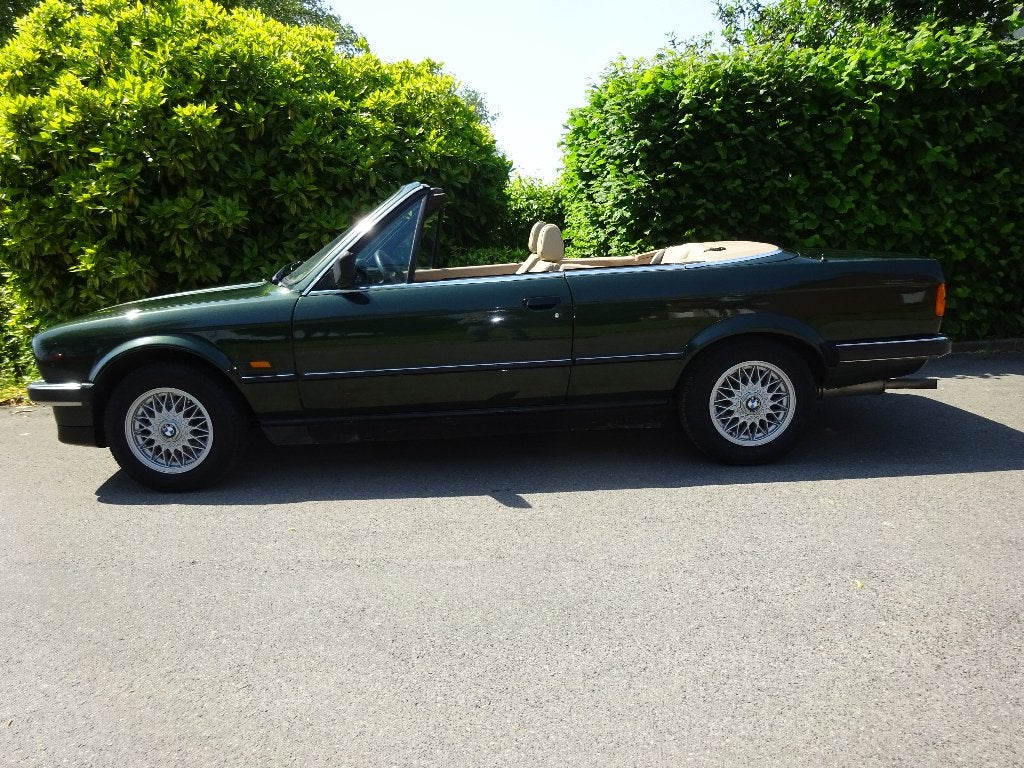 BMW 320 Cabriolet E30, Auto's, 4 zetels, Achterwielaandrijving, Beige, Lederen bekleding