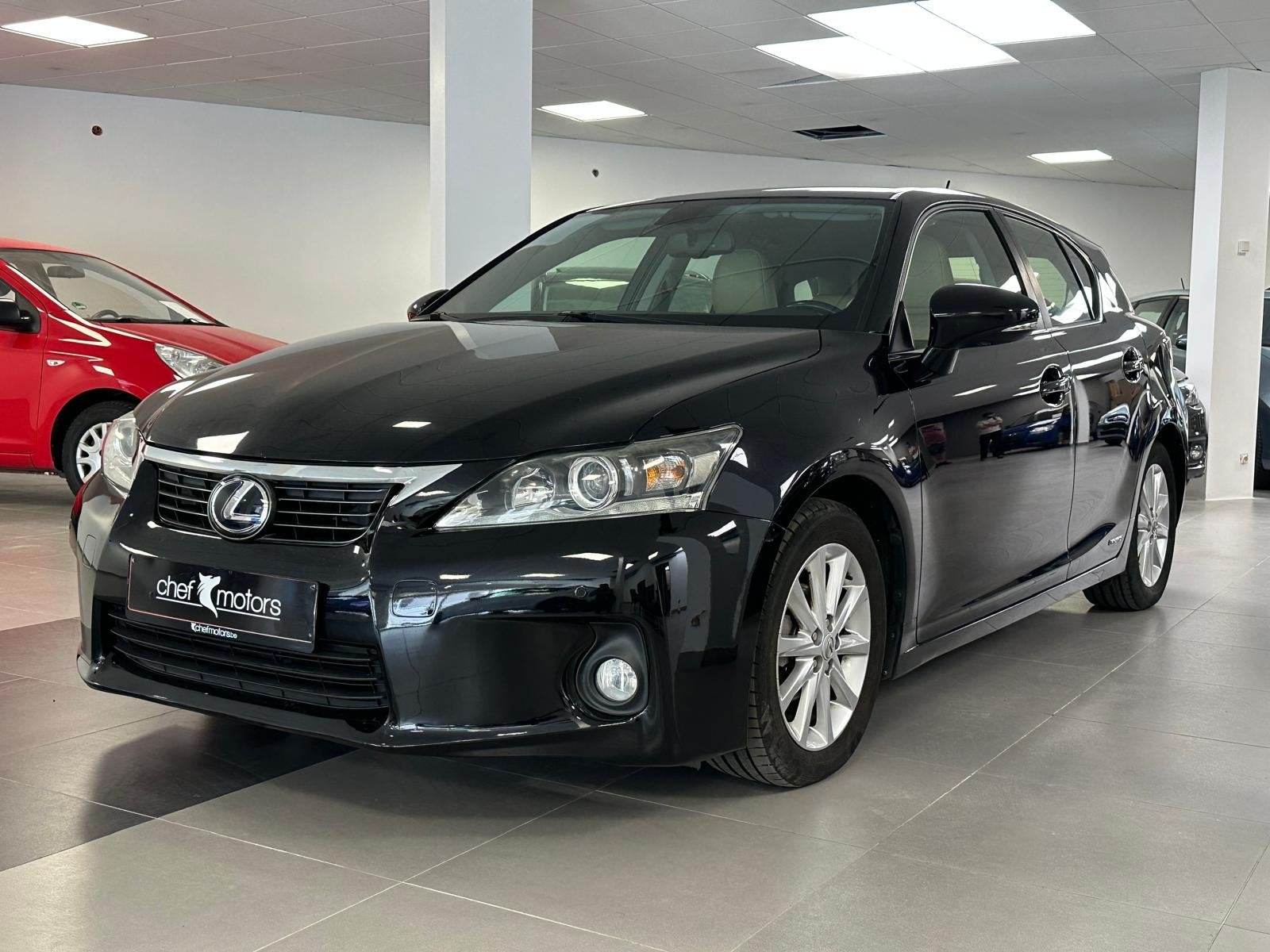 Lexus CT 200h, Autos, 100 kW, Entreprise, Autres carburants, 136 ch