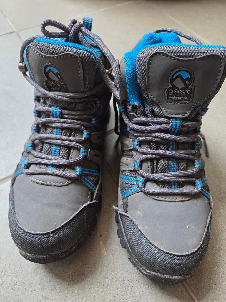 Wandelschoenen kinderen maat 31,5, Kinderen en Baby's, Ophalen, Zo goed als nieuw, Schoenen