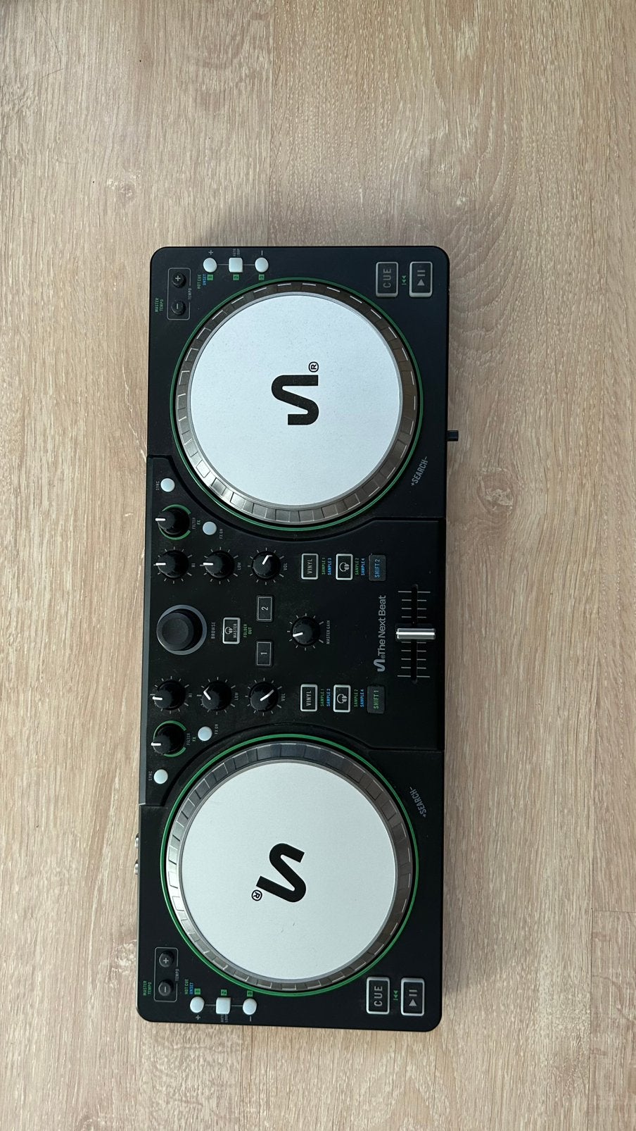 The next beat by Tiësto DJ controller, Muziek en Instrumenten, Dj-sets en Draaitafels, Ophalen of Verzenden, Zo goed als nieuw