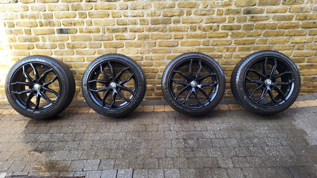 Winterbandenset(Runflats), Auto-onderdelen, Banden en Velgen, Ophalen, 18 inch, Gebruikt, Banden en Velgen