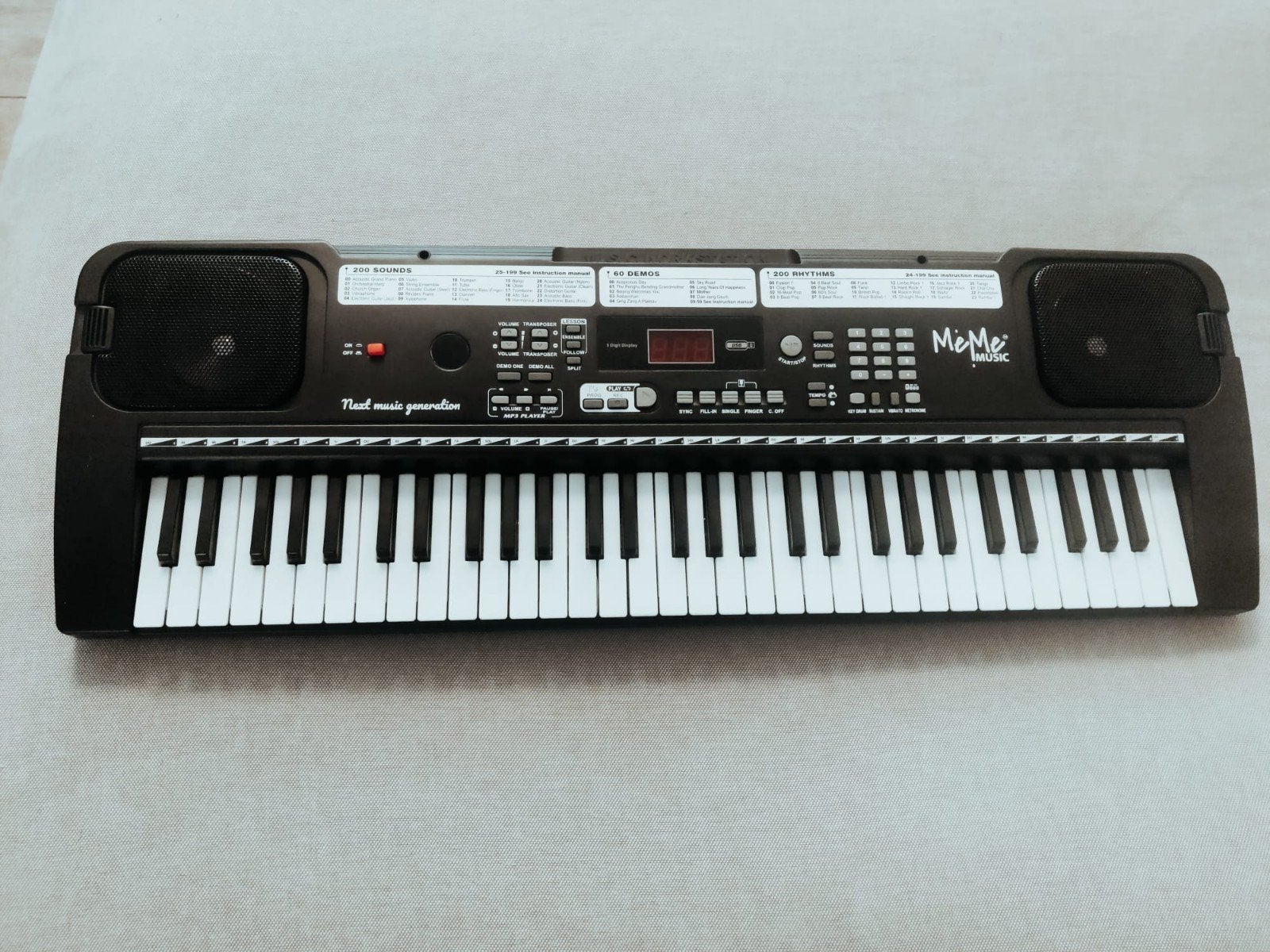Clavier numérique « James » de MeMe Music (61 touches) — Trè, Musique & Instruments, Comme neuf, Digital, Enlèvement, Piano