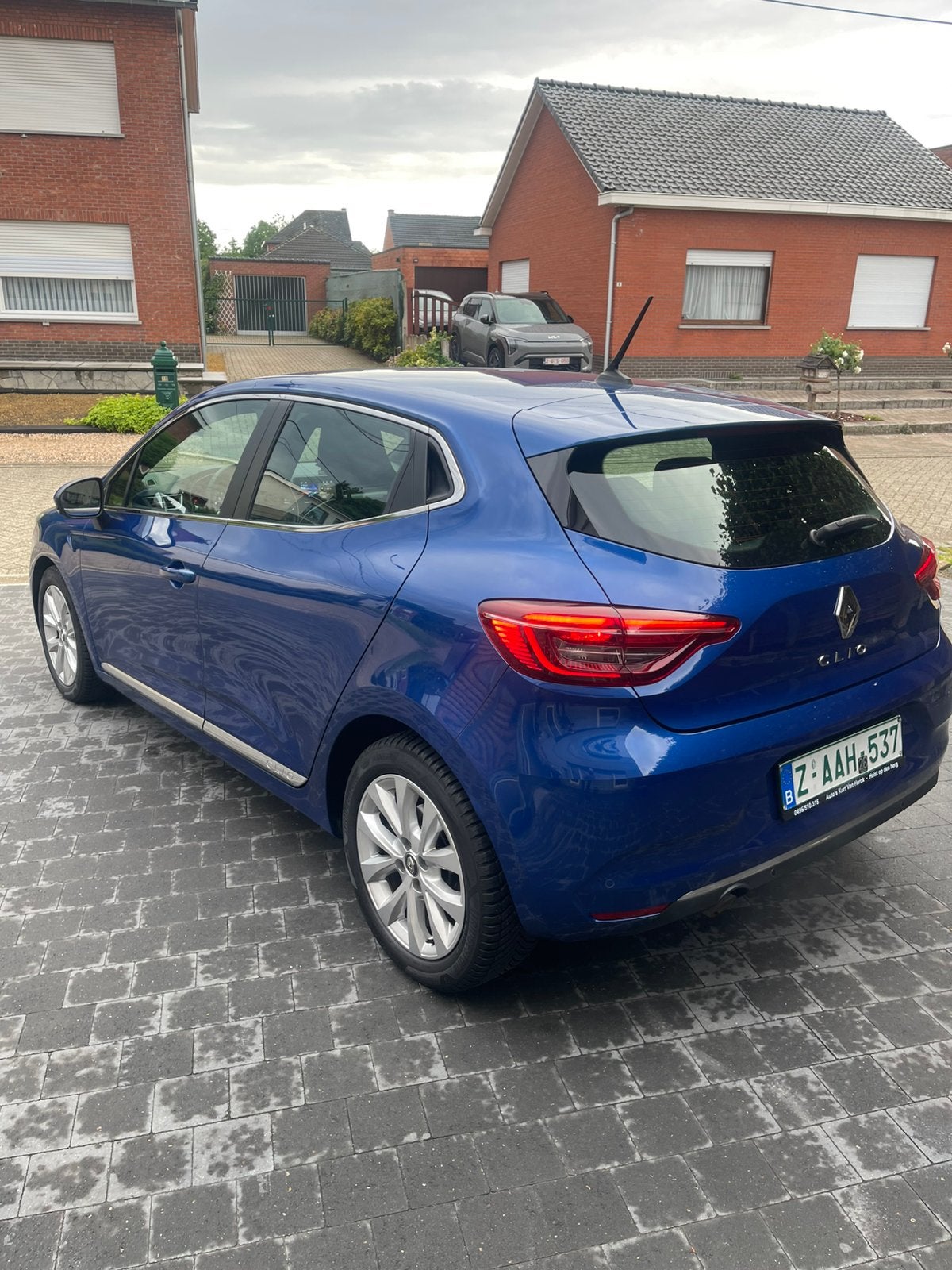 Renault Clio de luxe, Achat, Euro 6, Entreprise, Noir