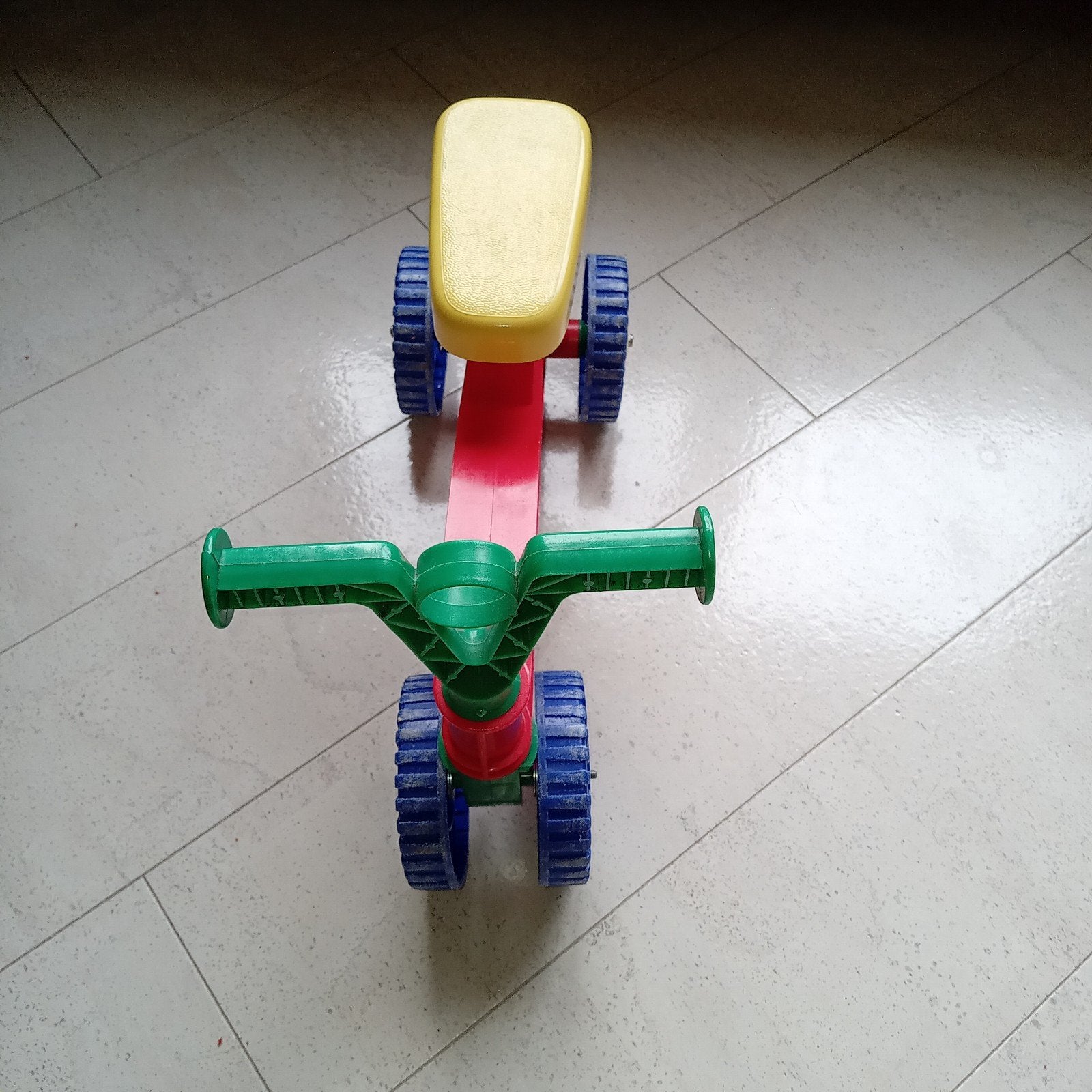 vélo d'équilibre, Enlèvement