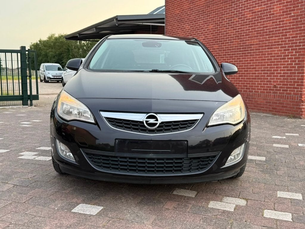 Opel Astra 1.7cdti bj 2011 km208.000 gekeurd vvk, Autos, Euro 5, Achat, Entreprise, Garantie prolongée