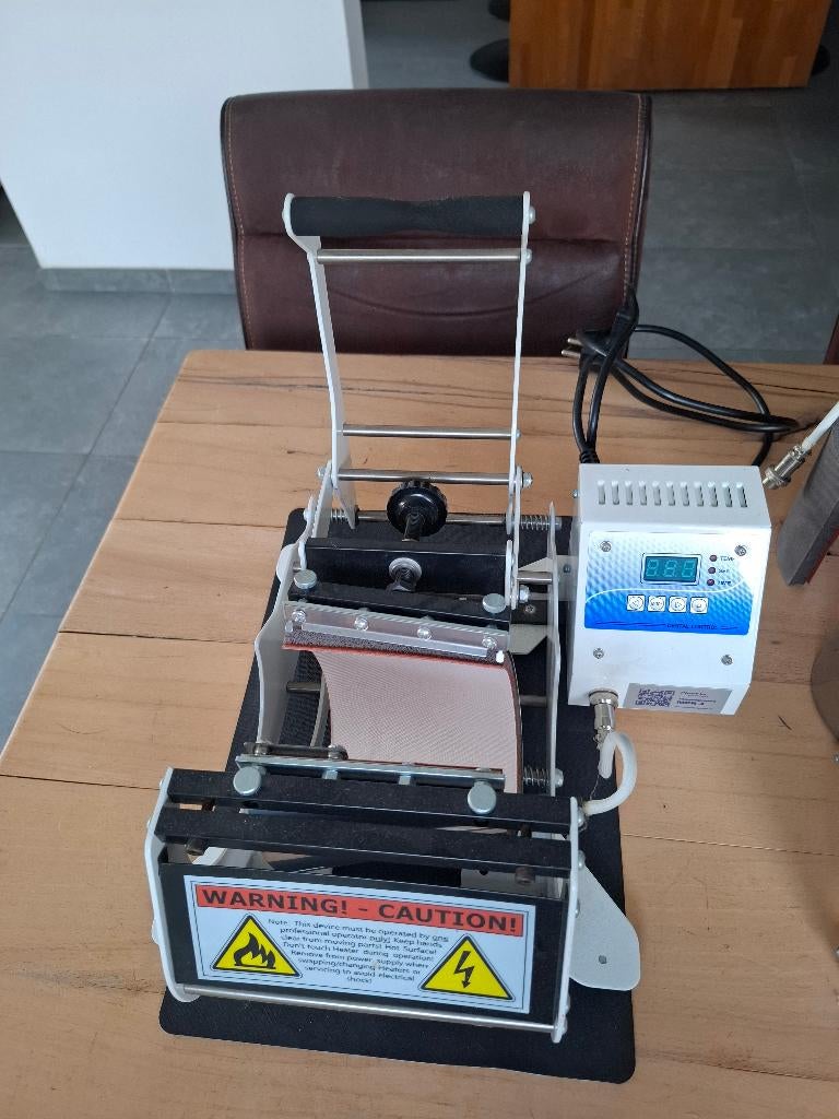 Sublimatie tassenpers. Merk print-equipment MPR-3, Hobby en Vrije tijd, Ophalen of Verzenden, Zo goed als nieuw
