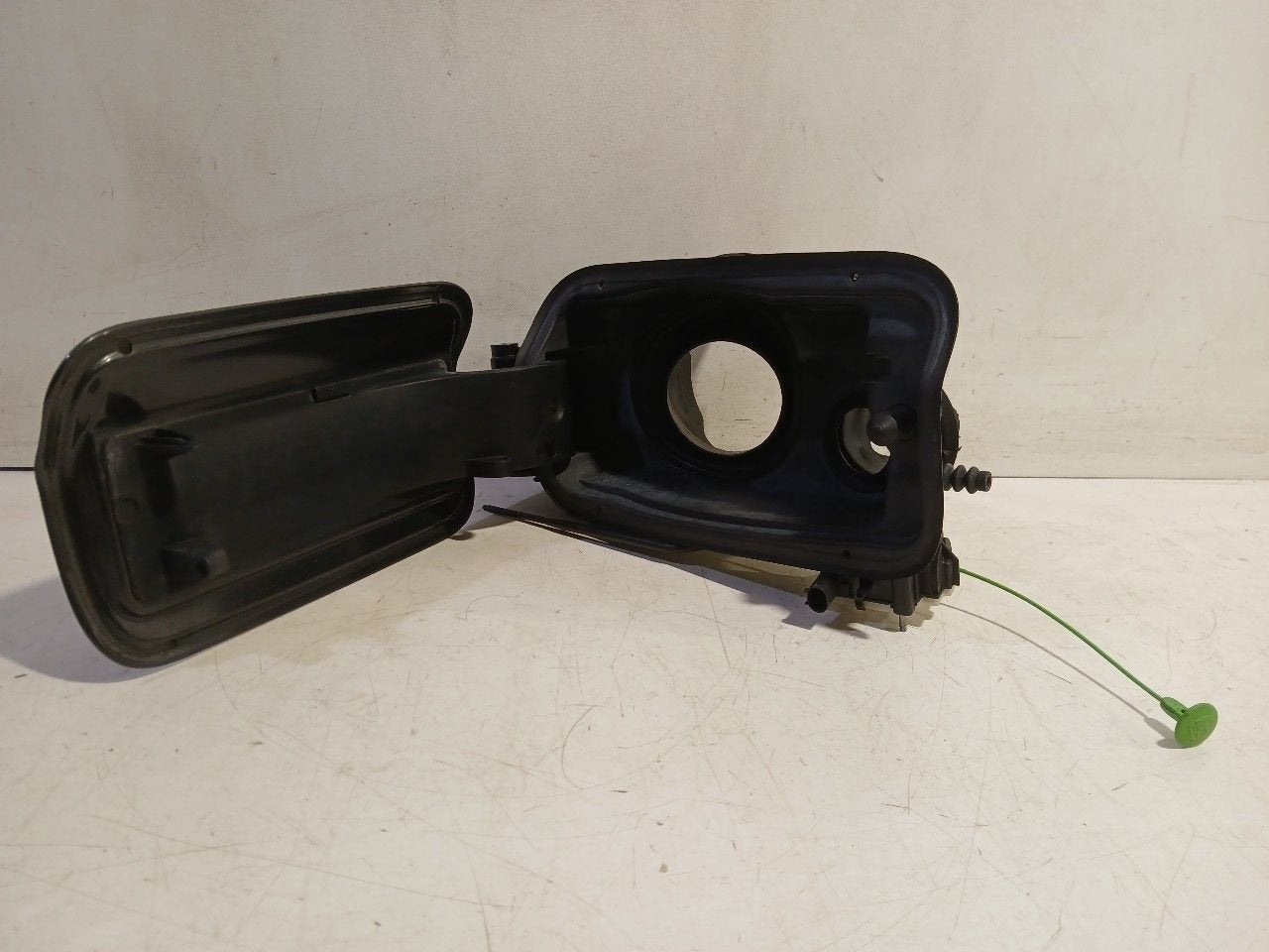 Tank klep BMW 5 serie, Onderdelen@venauto.nl, Van der Ven Autorecycling B.V., Gebruikt, Ettenseweg 76, 4706 PB Roosendaal, The Netherlands